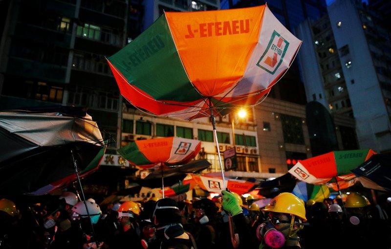 Hong Kong'da eylemler devam ediyor