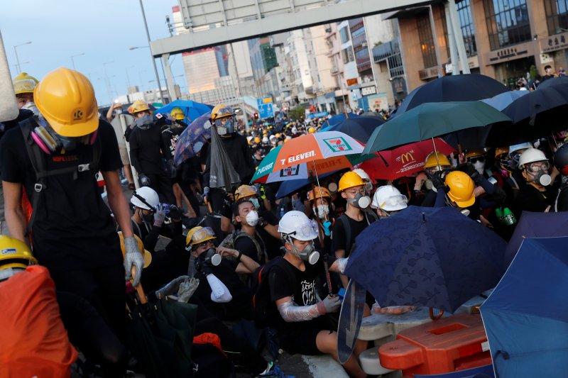 Hong Kong'da eylemler devam ediyor