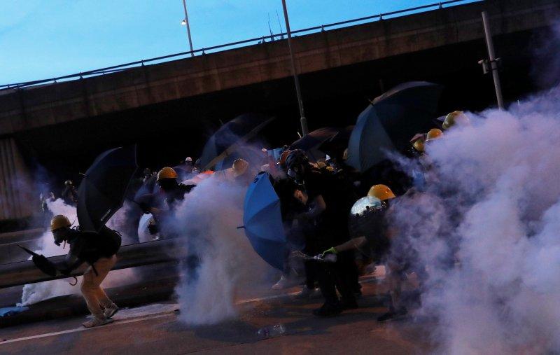 Hong Kong'da eylemler devam ediyor