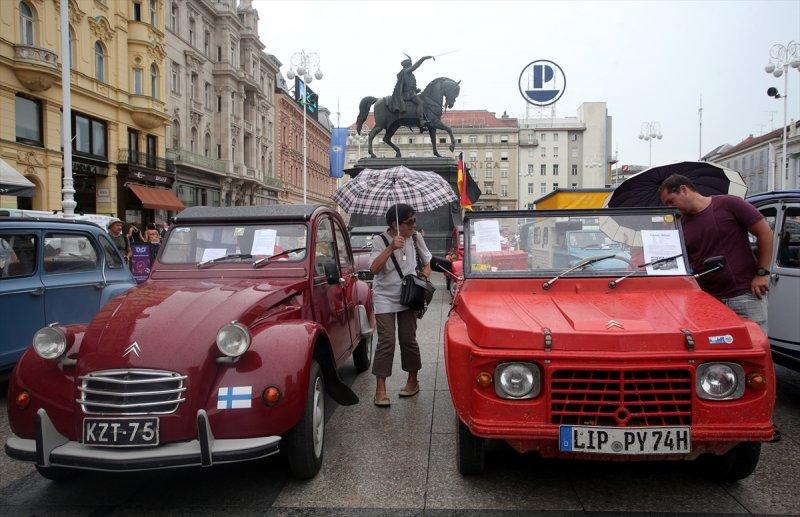 Klasik otomobil tutkunları Hırvatistan'da buluştu