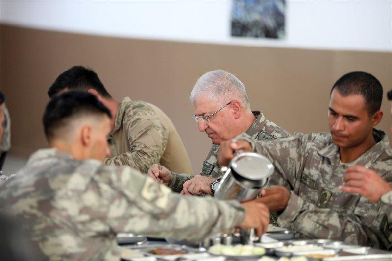 Hulusi Akar KKTC'de: Komşularımız aklını başına alsın