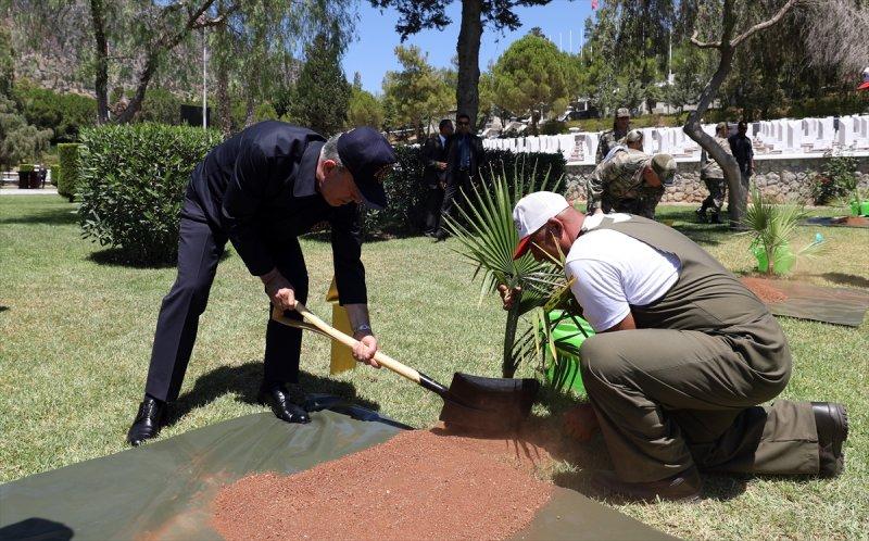Hulusi Akar KKTC'de: Komşularımız aklını başına alsın