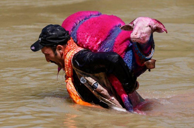 846. Sudan Koyun Geçirme Yarışması