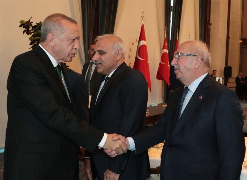 Cumhurbaşkanı Erdoğan 29 belediye başkanıyla Beştepe'de buluştu