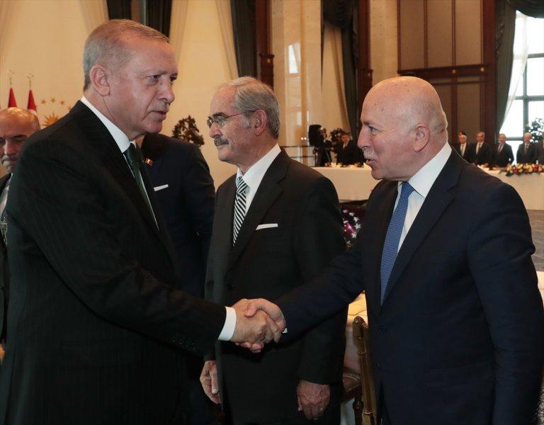 Cumhurbaşkanı Erdoğan 29 belediye başkanıyla Beştepe'de buluştu
