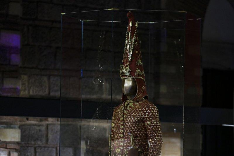 2500 yıllık 'Altın Elbiseli Adam' Türkiye'de sergileniyor