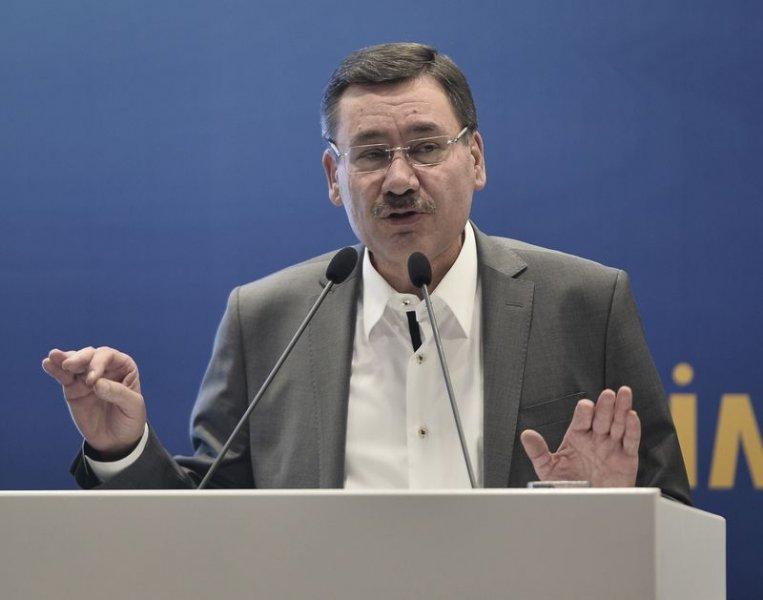 Hangi siyasetçi hangi burçtan..