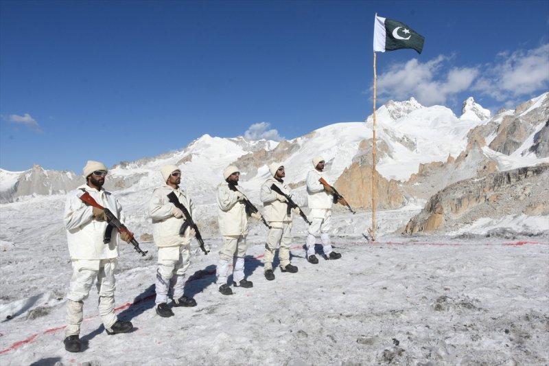 Dünyanın en yüksek savaş alanı: Siachen