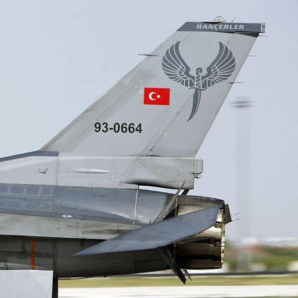 TSK'nın kullandığı tasarım harikası peçler ve armalar