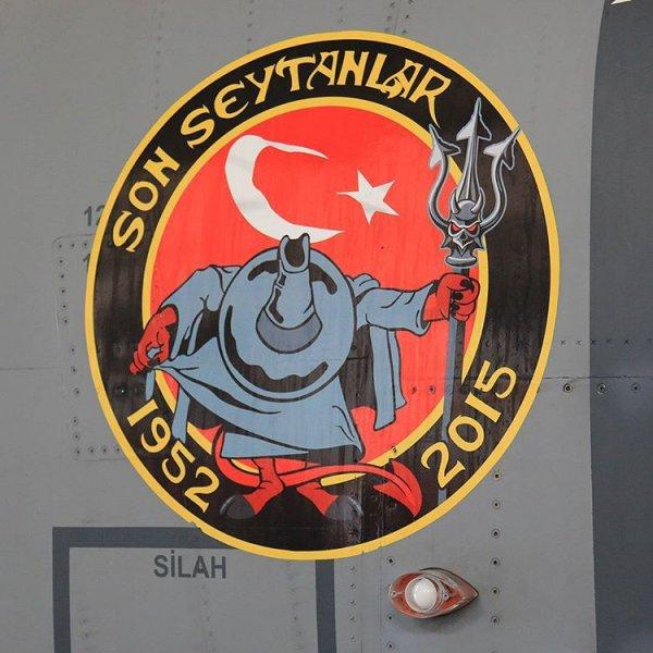 TSK'nın kullandığı tasarım harikası peçler ve armalar