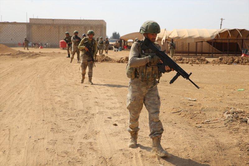 Mehmetçik adım adım terörü temizliyor