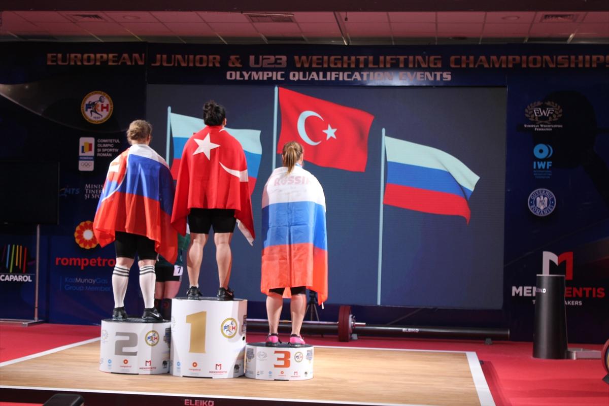 Genç halterci Dilara Narin Avrupa şampiyonu