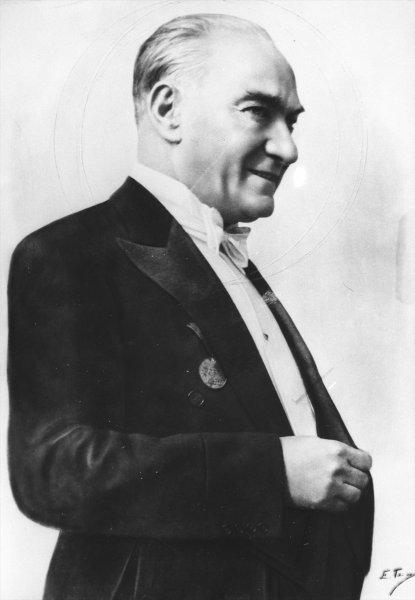 Arşivden Mustafa Kemal Atatürk fotoğrafları