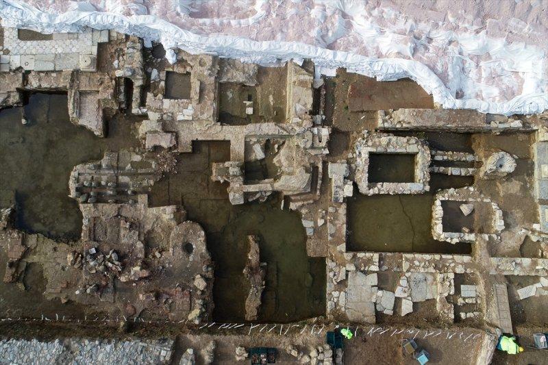 Kadıköy'deki 2 bin 500 yıllık tarih, gün yüzüne çıkıyor