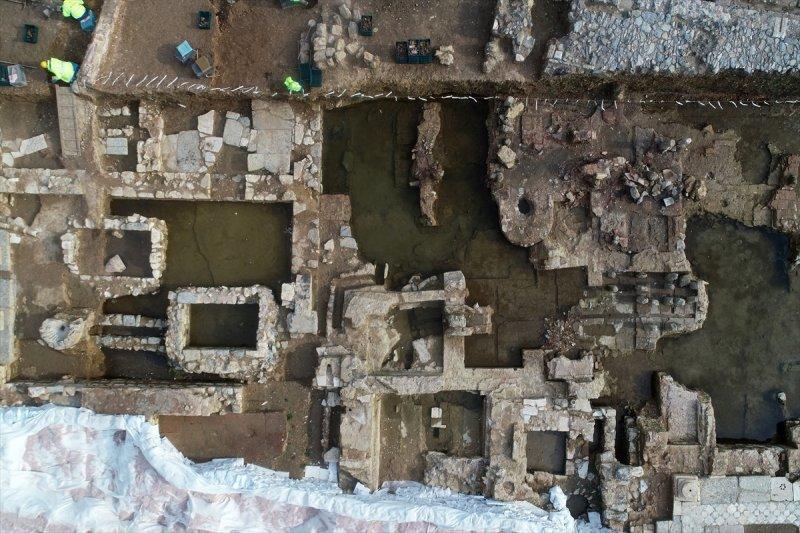 Kadıköy'deki 2 bin 500 yıllık tarih, gün yüzüne çıkıyor