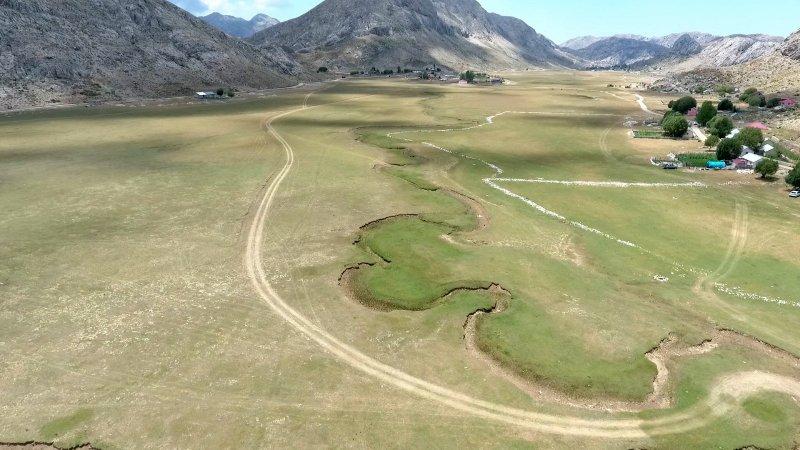Kışın ortaya çıkan, yazın yok olan doğa harikası