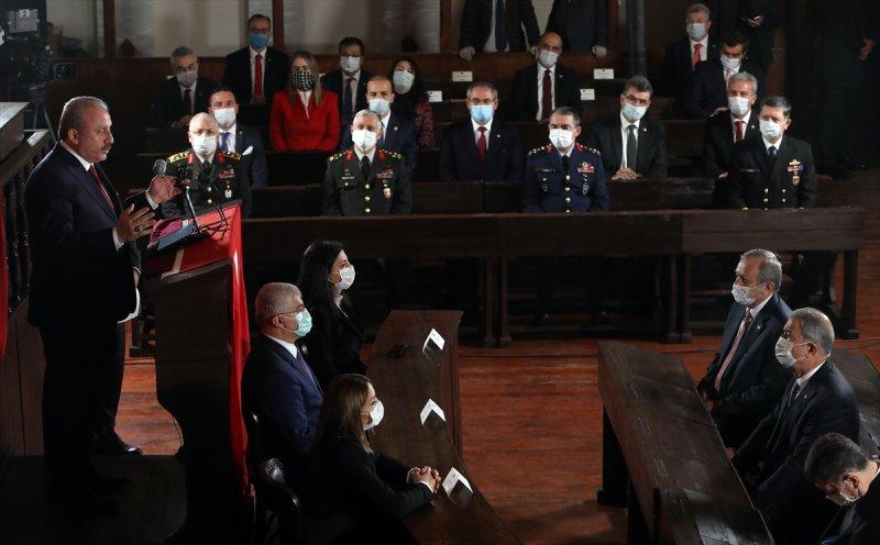 Anıtkabir'de 23 Nisan töreni