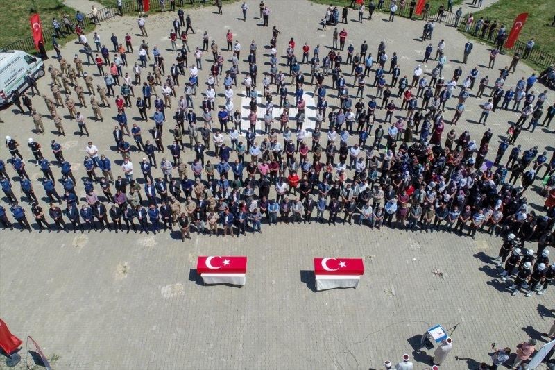 Van'da şehit olan 2 işçi, son yolculuğuna uğurlandı