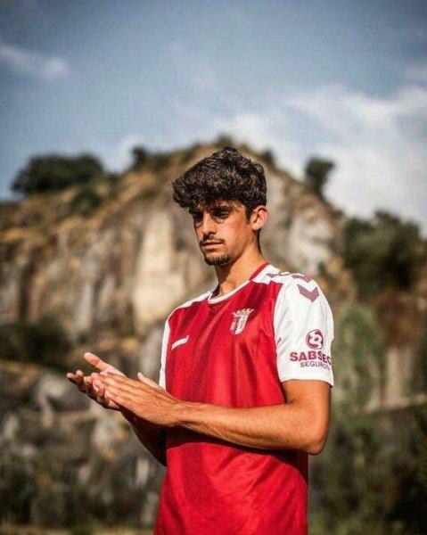 Resmen biten transferler