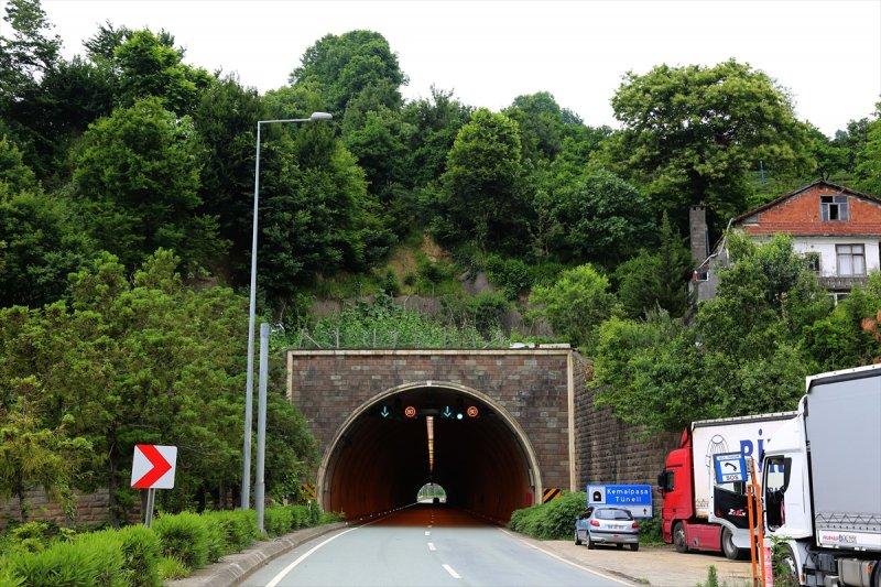 Artvin'de tünelin üstünü tarlaya çevirdiler