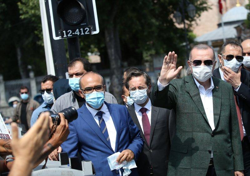 Cumhurbaşkanı Erdoğan, Ayasofya Camii'ni inceledi 