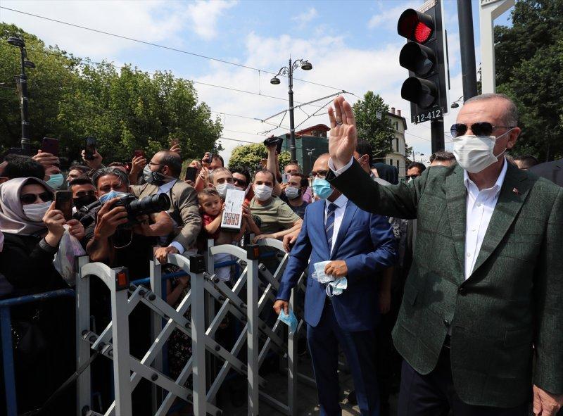 Cumhurbaşkanı Erdoğan, Ayasofya Camii'ni inceledi 