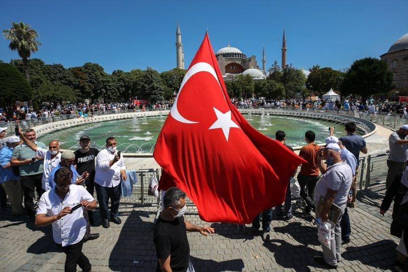 Ayasofya Camii'nde ilk namaz heyecanı 