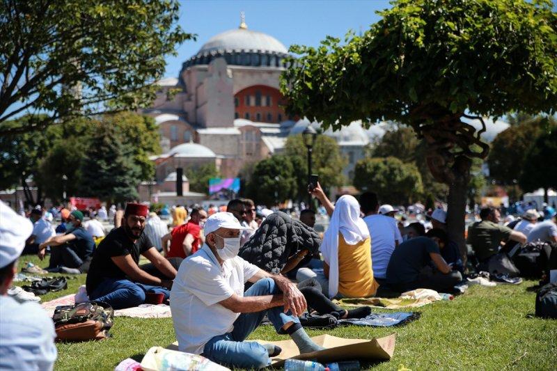 Ayasofya Camii'nde ilk namaz heyecanı 