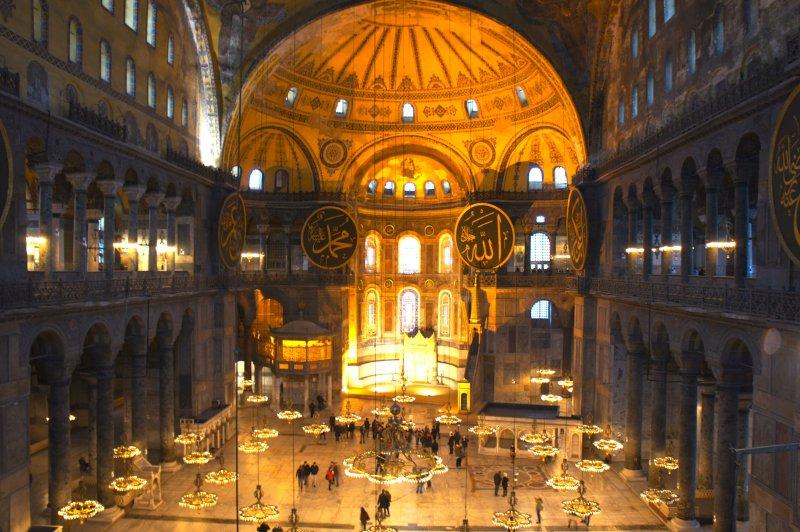 Muhteşem mimarisiyle Ayasofya