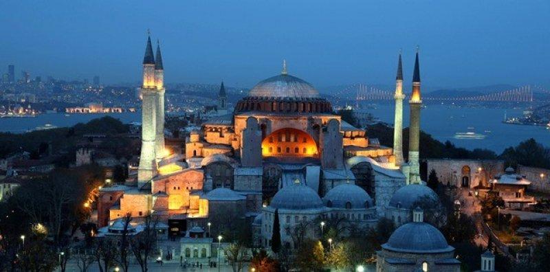 Muhteşem mimarisiyle Ayasofya