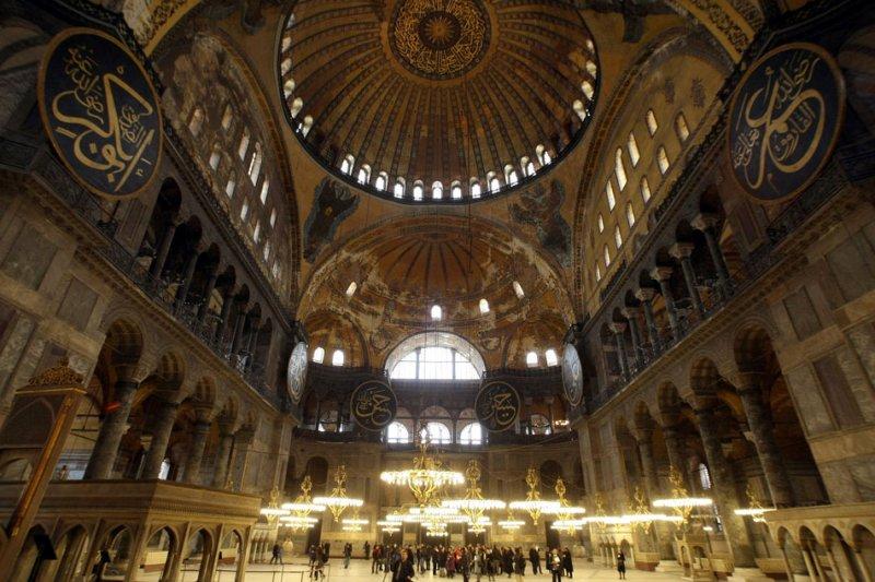 Muhteşem mimarisiyle Ayasofya