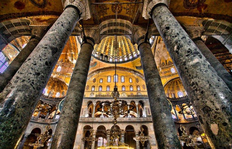 Muhteşem mimarisiyle Ayasofya