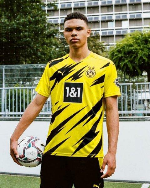  2020-2021 yeni sezon formaları 