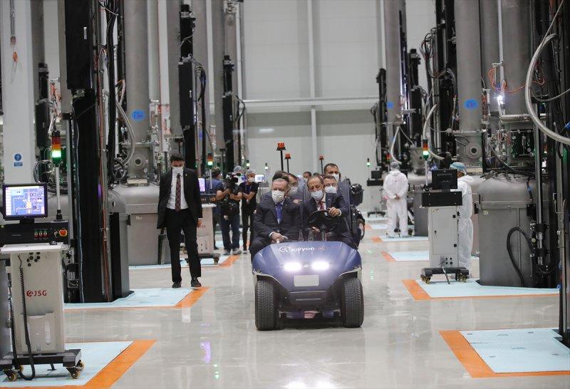 Türkiye'nin ilk Güneş Teknolojileri Fabrikası açıldı