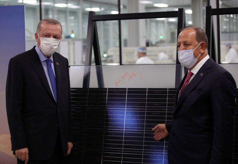 Türkiye'nin ilk Güneş Teknolojileri Fabrikası açıldı