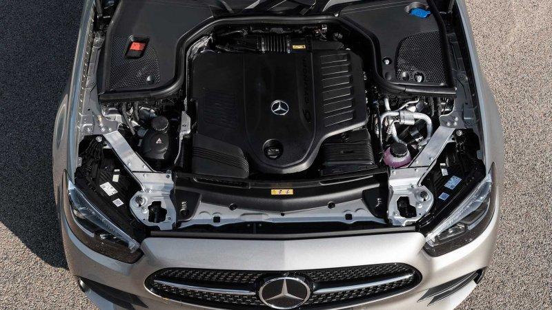 Yenilenen Mercedes E serisi Türkiye'de satışta