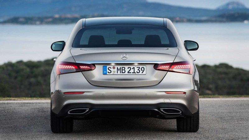 Yenilenen Mercedes E serisi Türkiye'de satışta