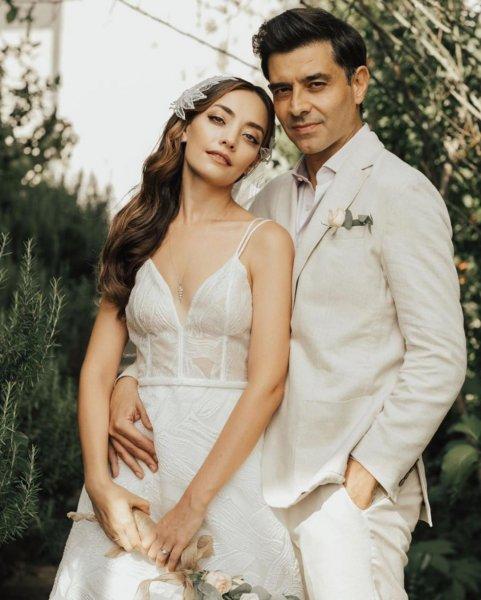 Cansel Elçin ve Zeynep Tuğçe Bayat evlendi