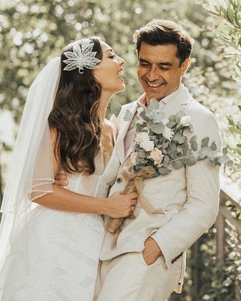 Cansel Elçin ve Zeynep Tuğçe Bayat evlendi