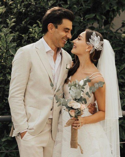 Cansel Elçin ve Zeynep Tuğçe Bayat evlendi