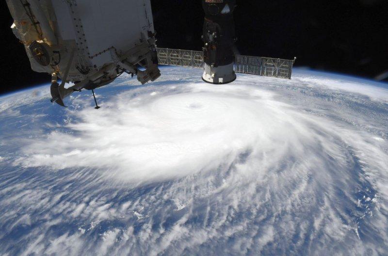 Laura Kasırgası uzaydan görüntülendi