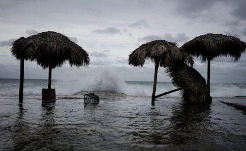 Laura Kasırgası uzaydan görüntülendi
