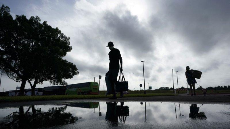 Laura Kasırgası uzaydan görüntülendi