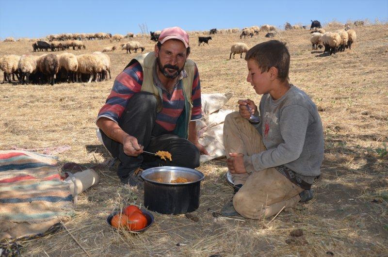 Muş'ta göçerlerin dönüş yolculuğu başladı