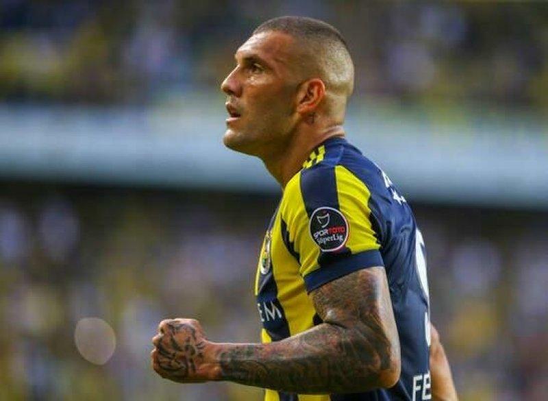 Bonservisi elinde olan tanıdık futbolcular