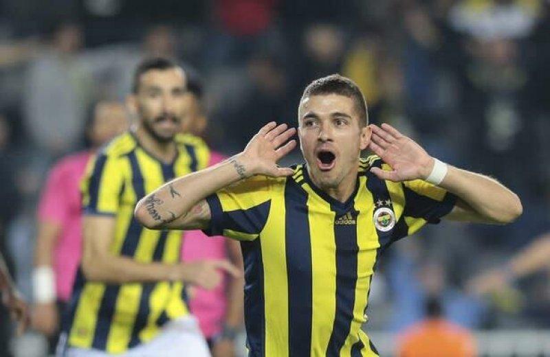 Bonservisi elinde olan tanıdık futbolcular