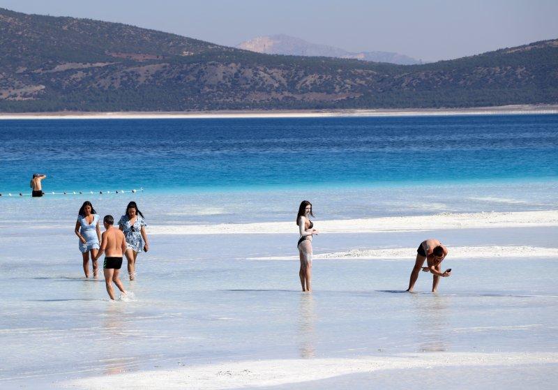Salda Gölü'nün son ziyaretçileri
