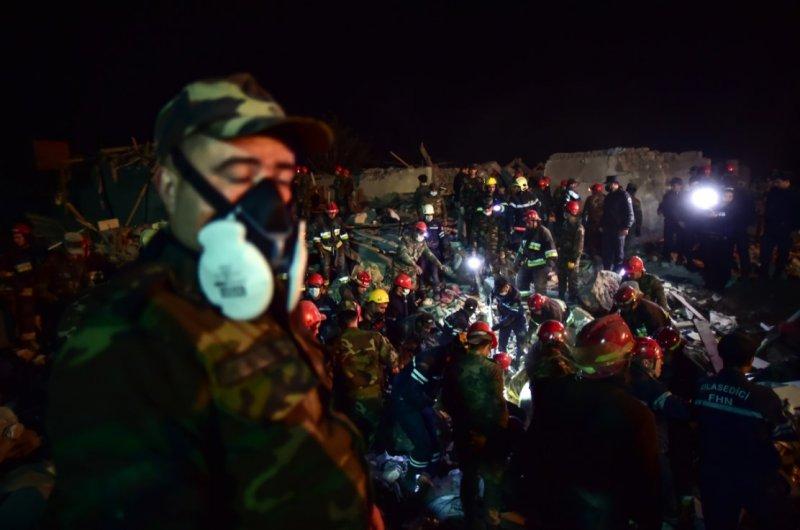 Gence'deki enkazın görüntüleri