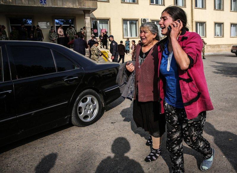 Ermenistan, Berde'de sivilleri hedef aldı