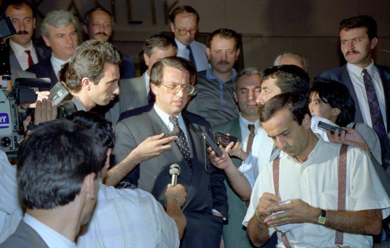 Mesut Yılmaz hayatını kaybetti